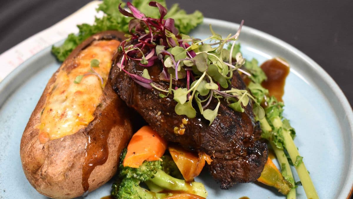 8 oz Elk Sirloin
