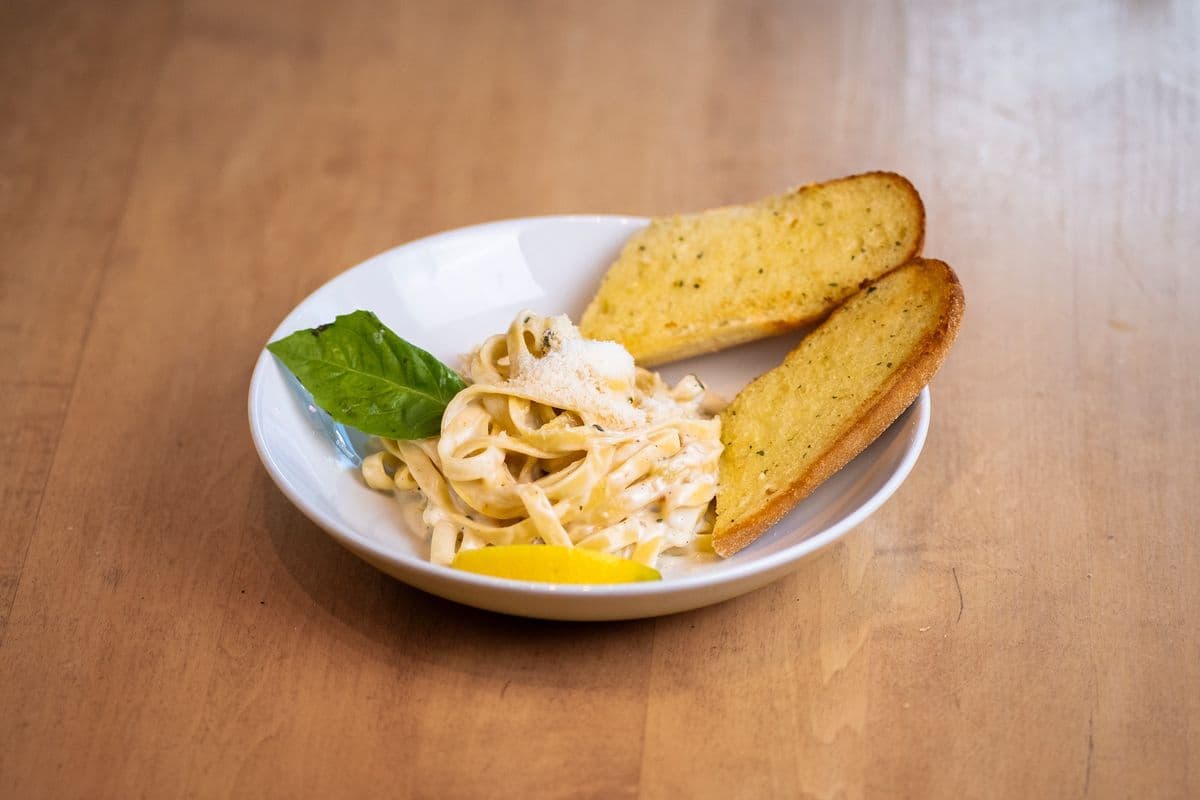 Fettuccine Alfredo
