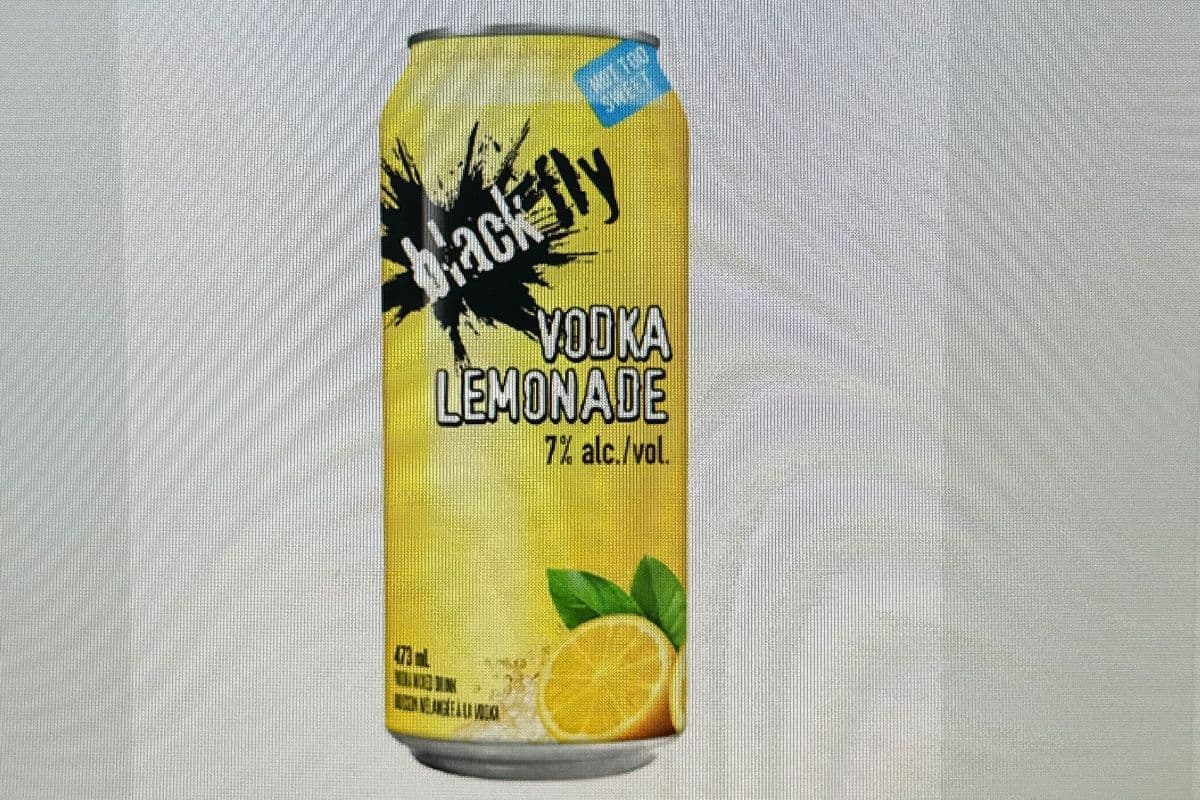 Black Fly Vodka Lemonade. (1 x 473 ml)