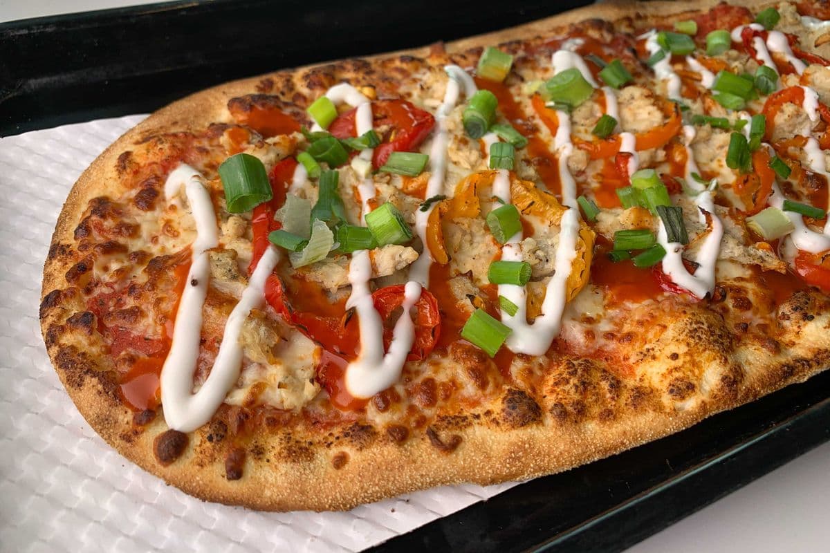Buffalo Chicken Signature Pizza 🌶
