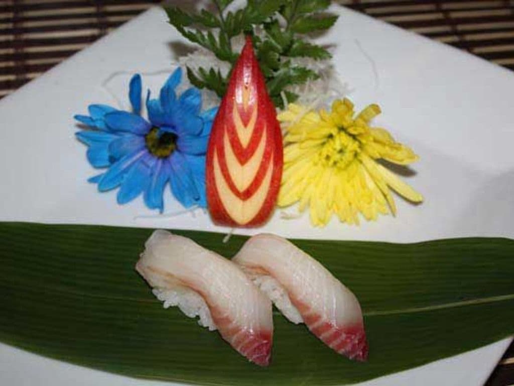 Red Snapper Sushi (2pcs)