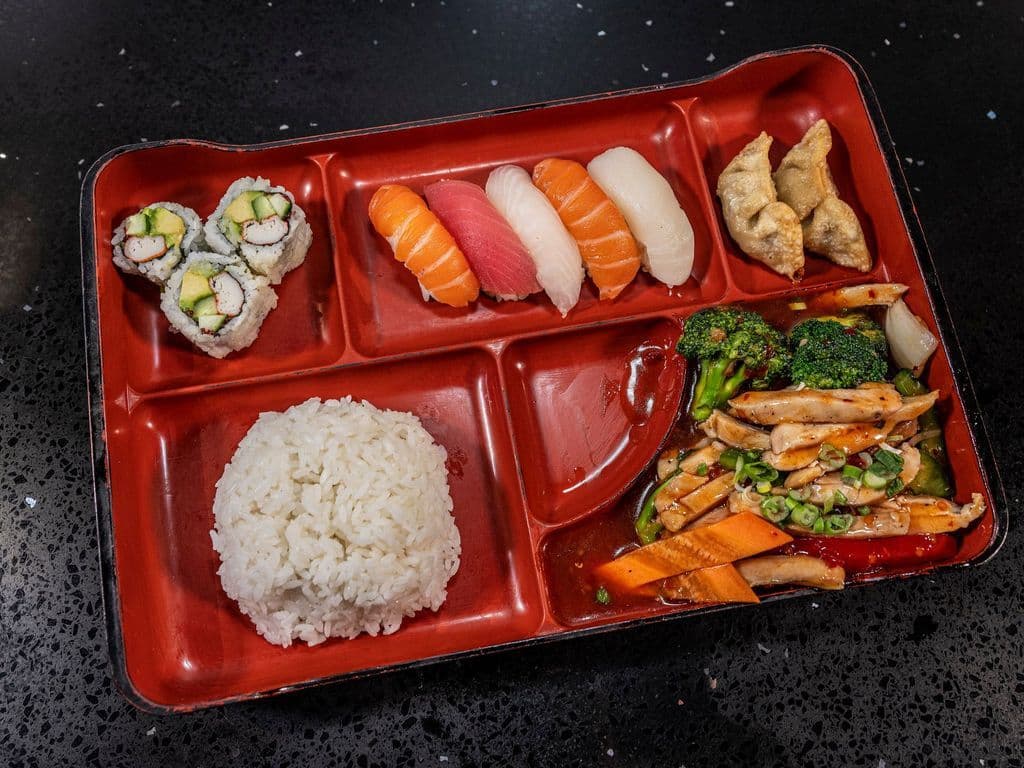 Spicy Chicken Dinner Box