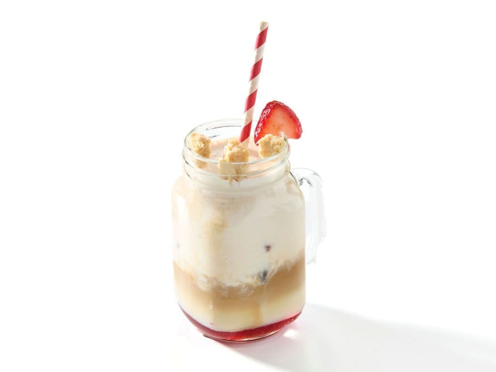 Strawberry Cheesecake Iced Latte