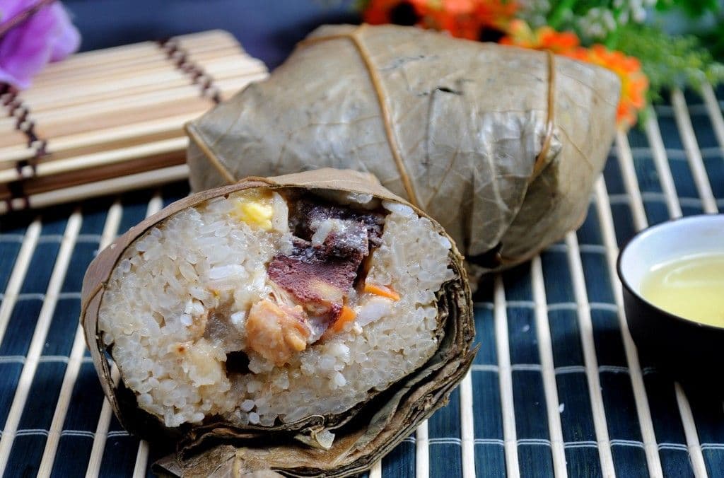 033. Sticky Rice with Pork Wrapped in Lotus Leaf（2pc）