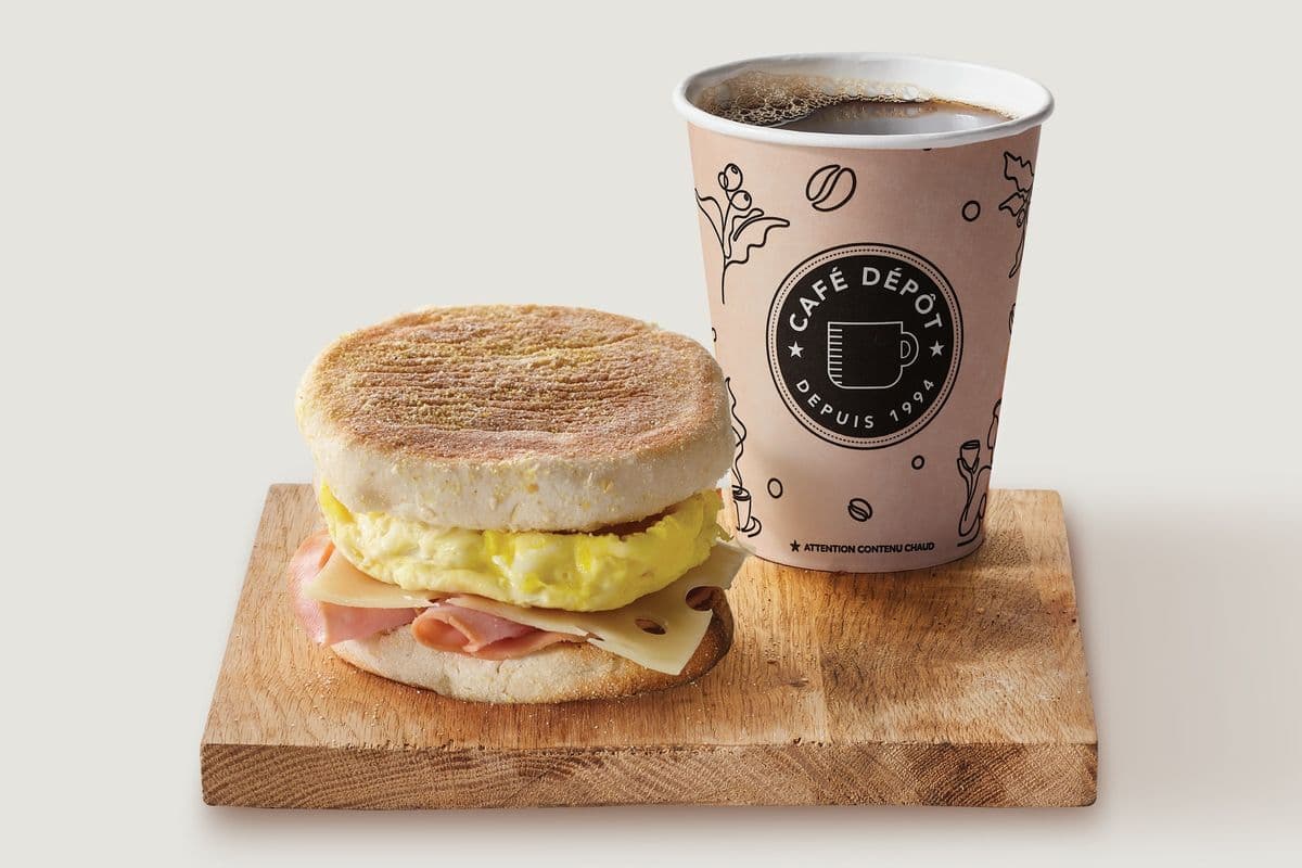 Combo sandwich au jambon, fromage et oeuf / Egg, Cheese, and Ham Sandwich Combo