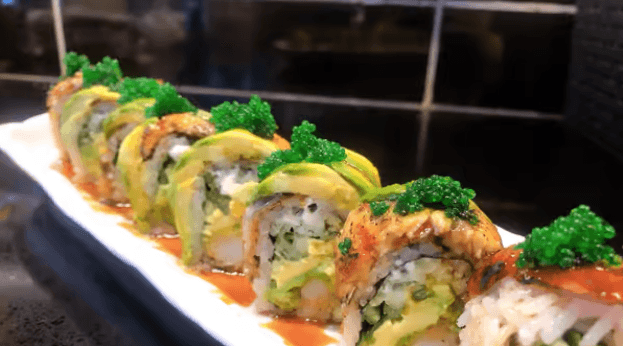 7. Green Dragon Special Roll (8 pcs)