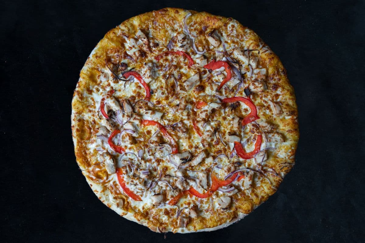 16" X-Large Butter Chicken Pizza