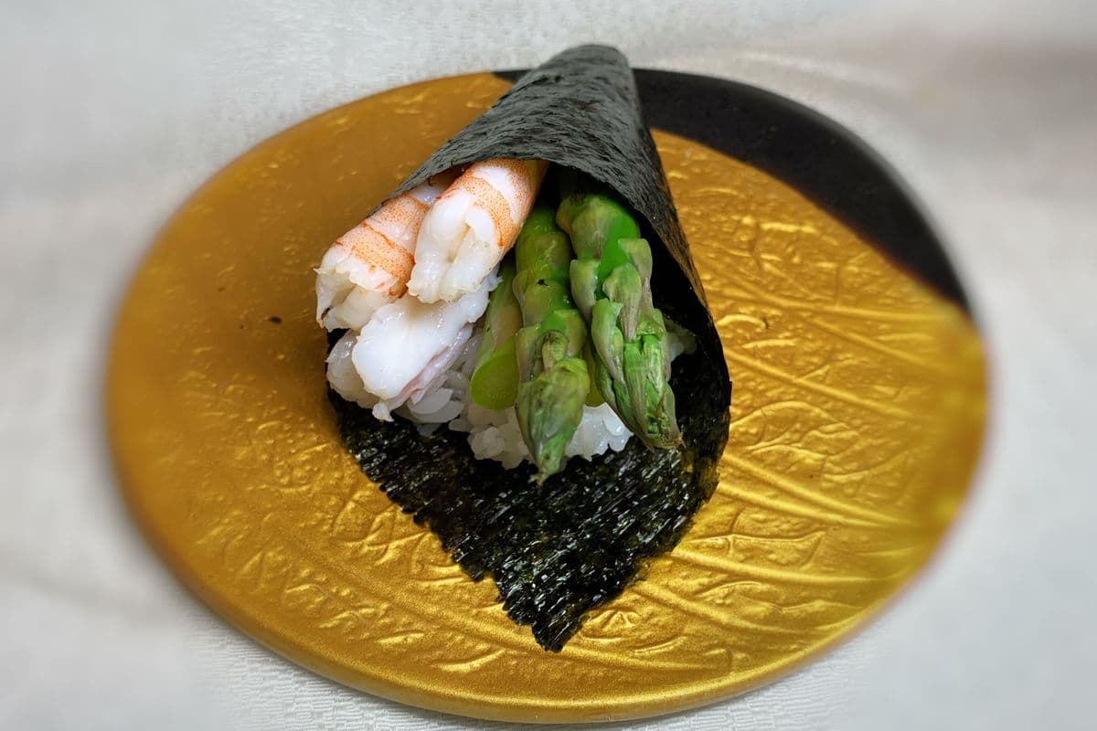 59H. Shrimp and Asparagus Hand Roll (1pc)