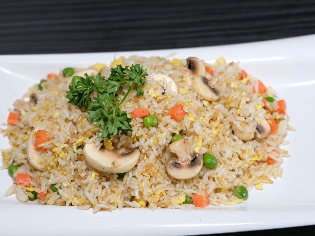 Fresh Mushroom Fried Rice (蘑炒饭)