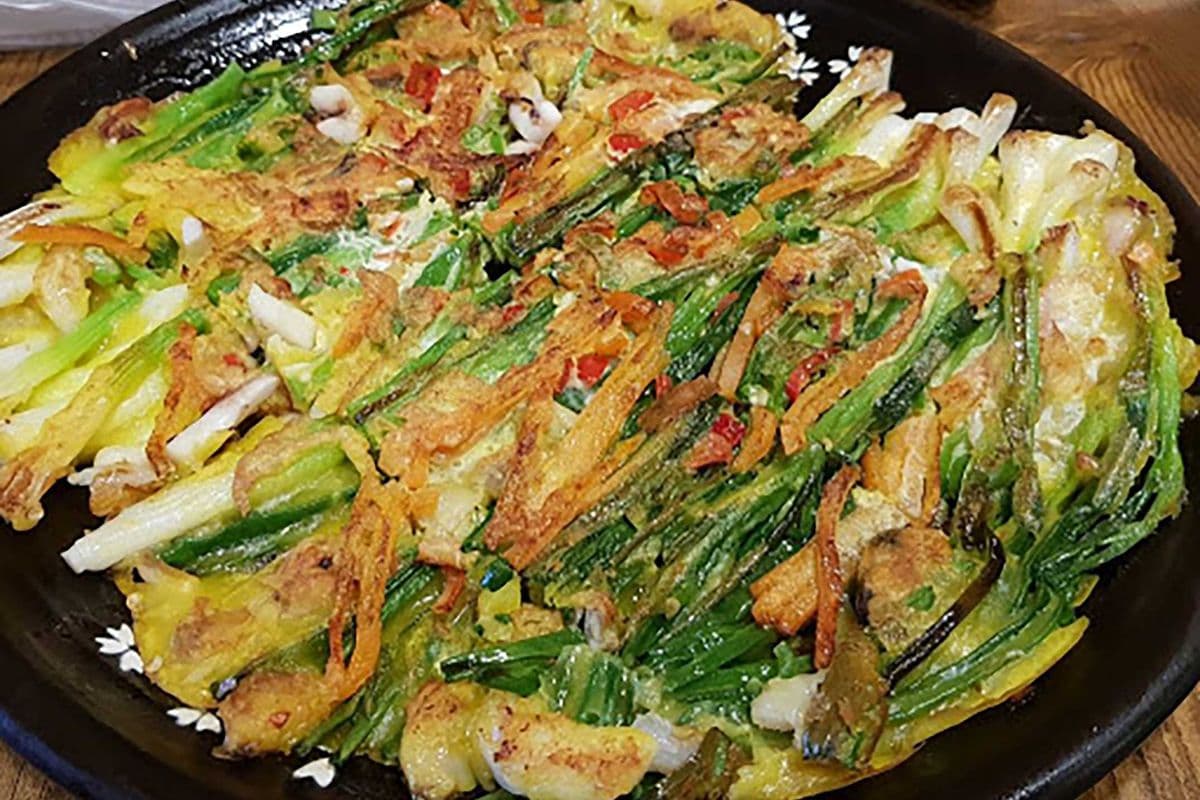 A8. Sea food Green Onion Pancake