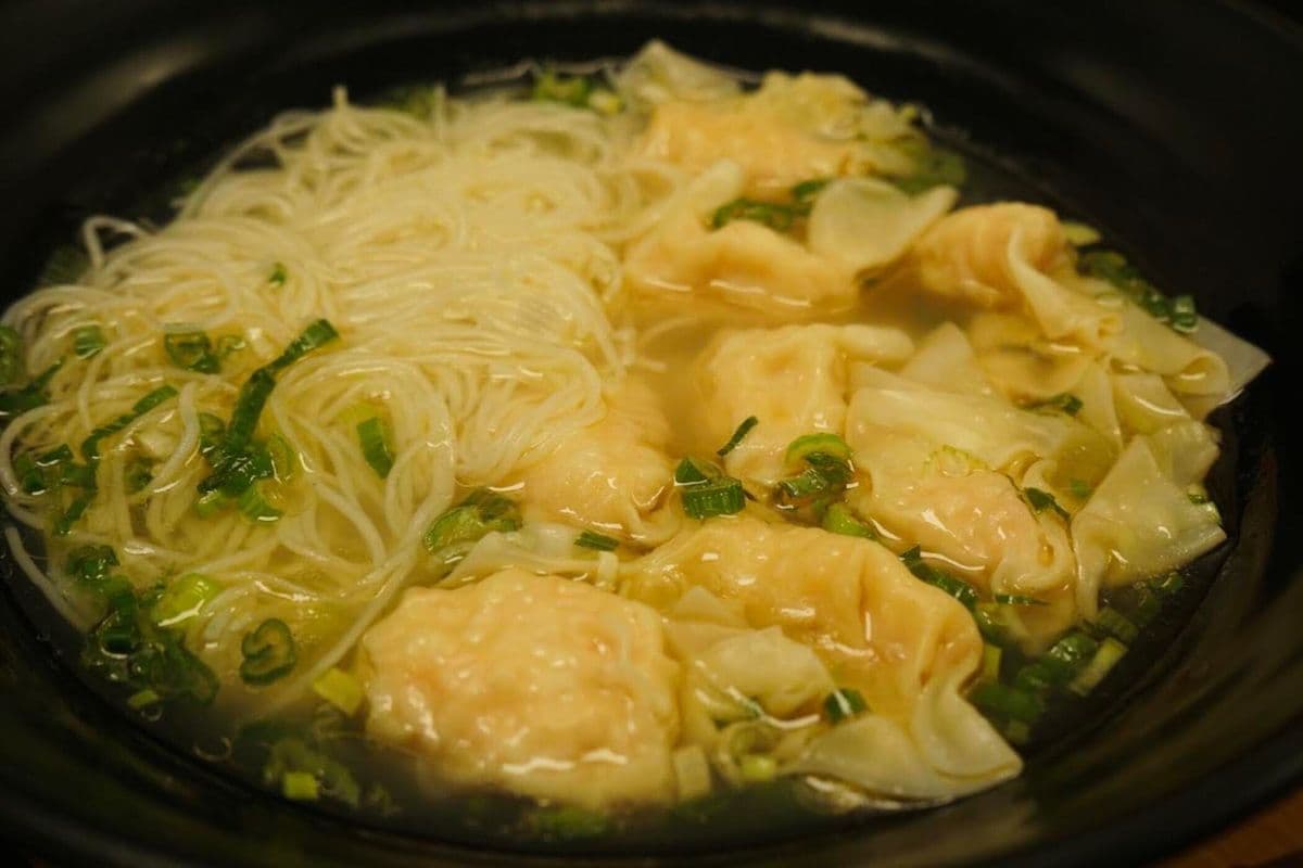 Shrimp Wonton with Rice Noodle (10 pcs)