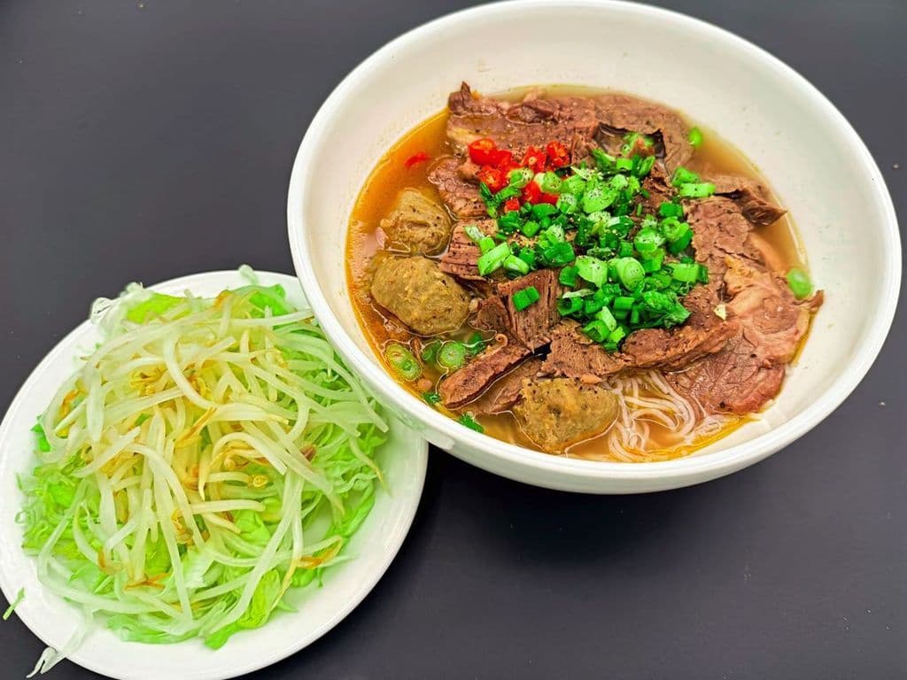 Hue Style Noodle Soup (Bun Bo Hue) - OO