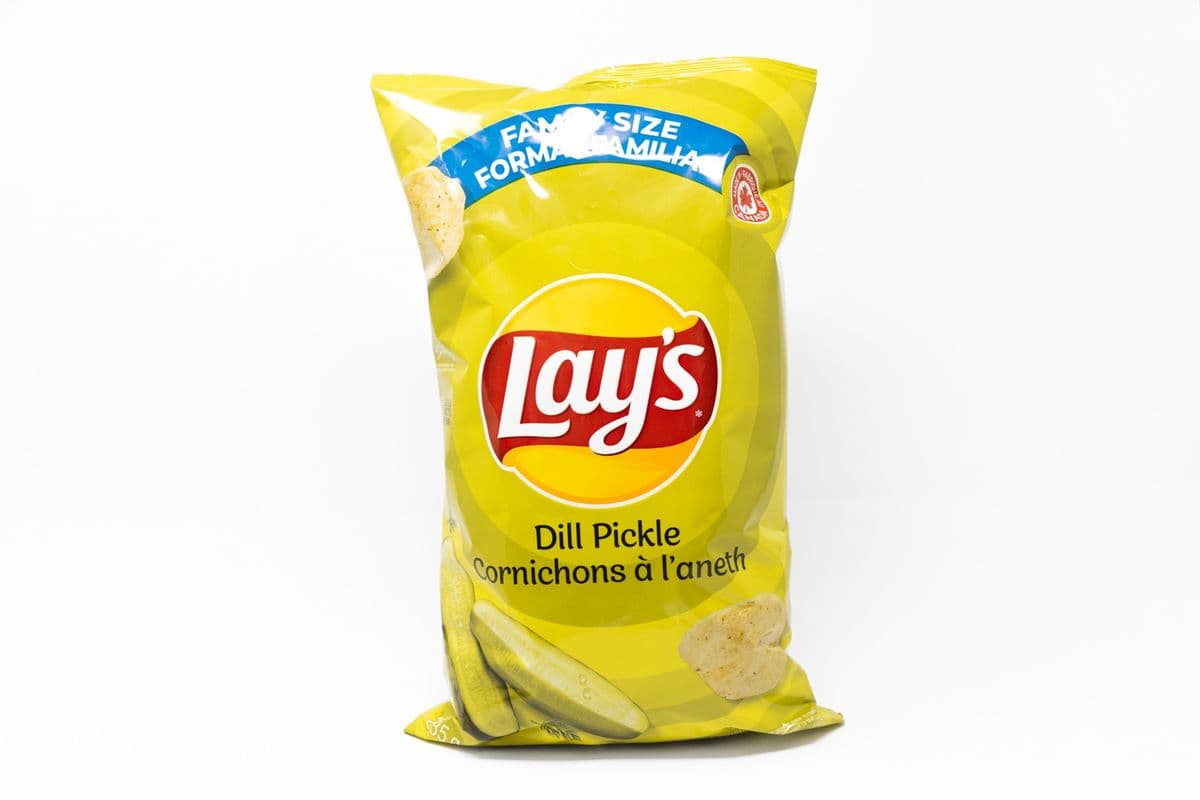 Lay's Dill Pickle Chips (235 g)