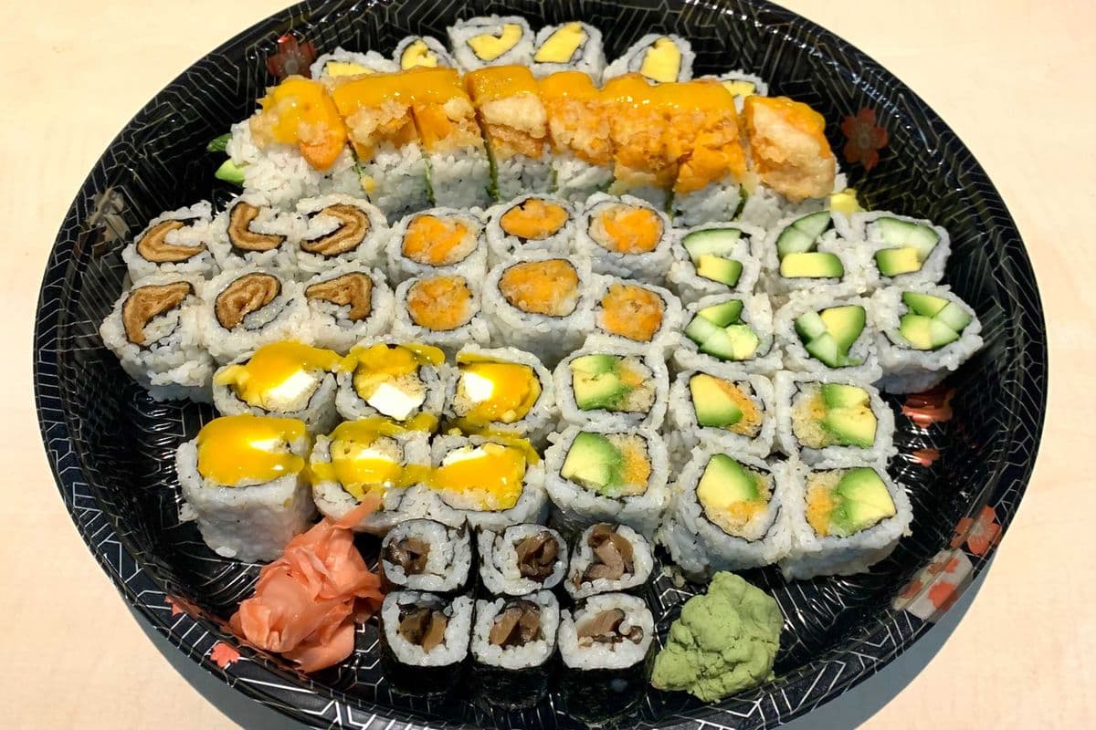 S1. Vegetarian Maki Tray (50 pcs)