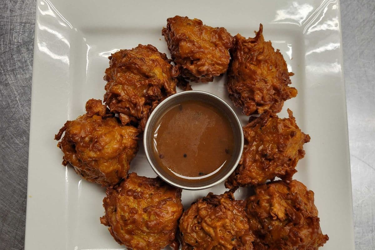 Onion Bhaji (8 pcs)
