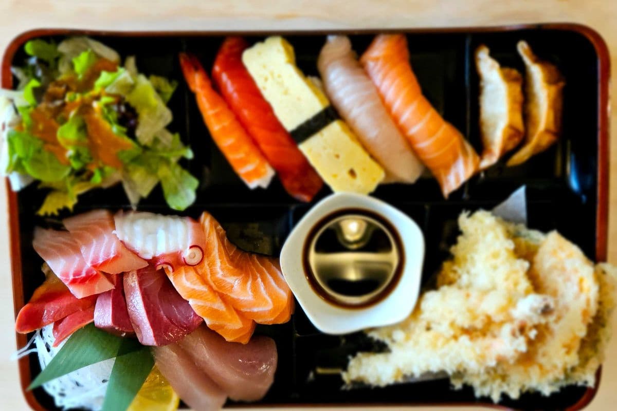 Sushi & Sashimi Bento