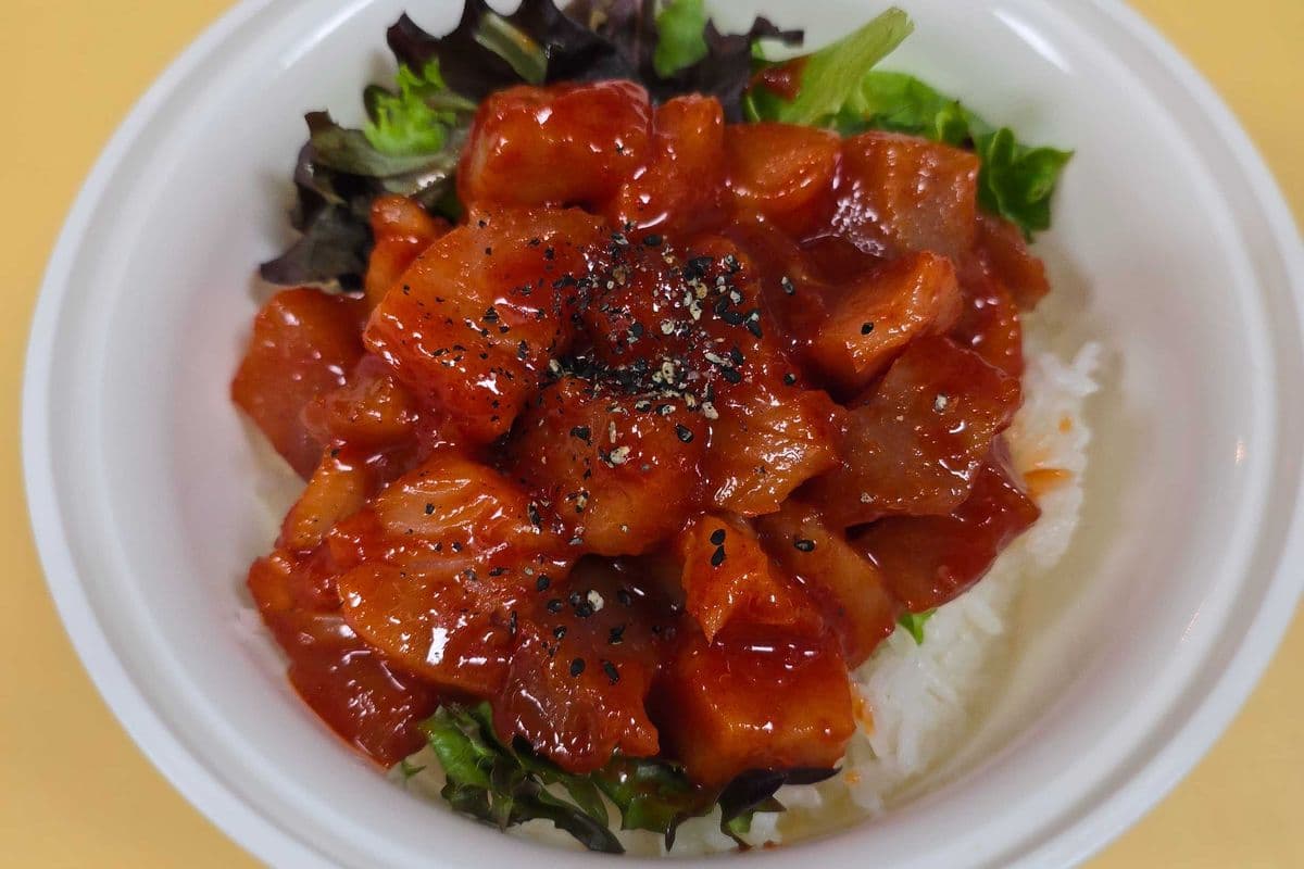 Spicy Salmon Don