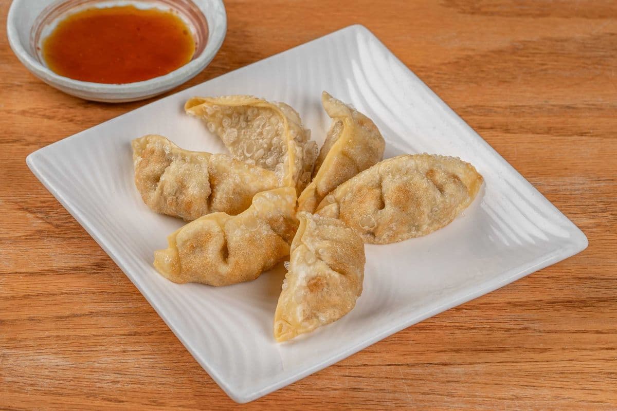 P8) Gyoza