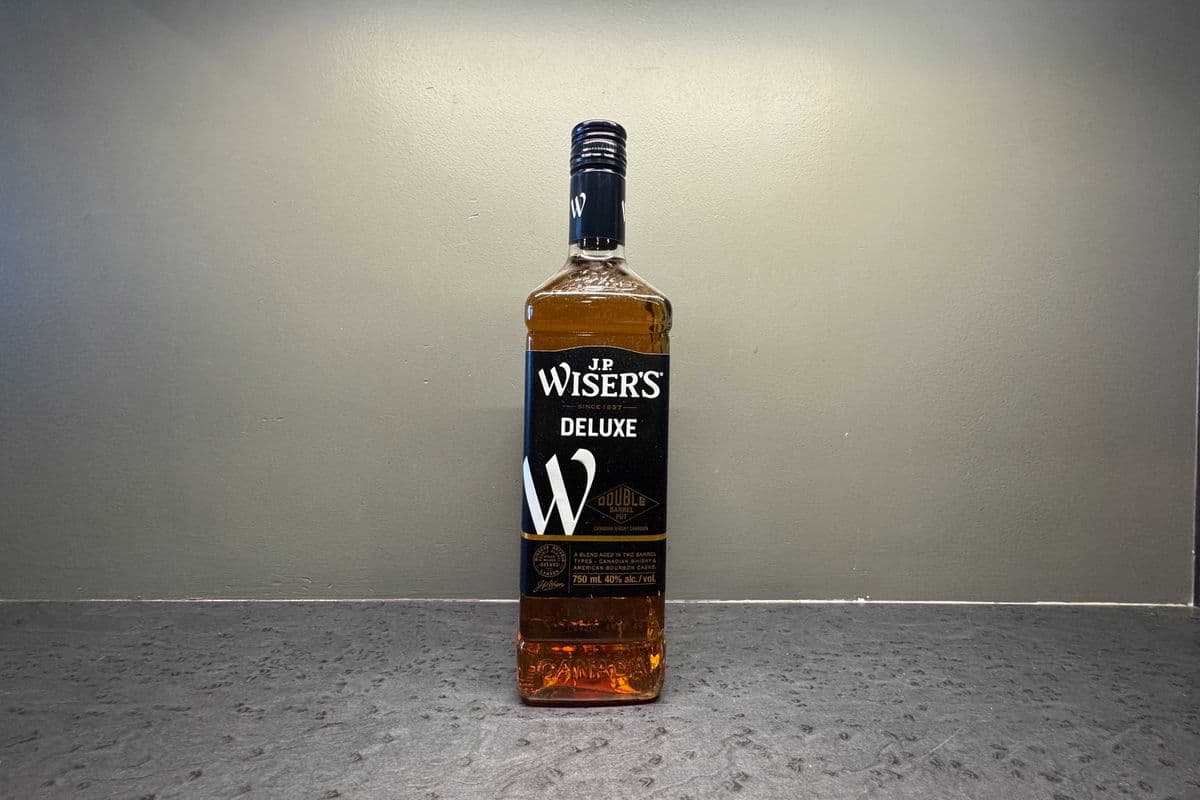 JP Wiser's Deluxe Rye Whiskey Bottle (1 x 750ml)
