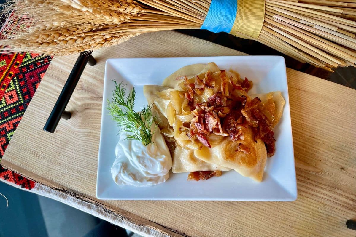 Pierogi 6pc