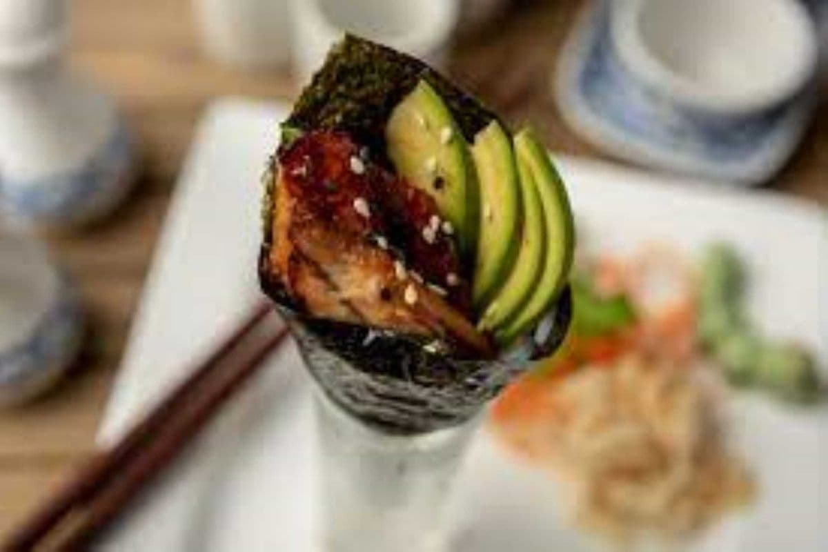 605. Eel & Avocado H Roll (1 Pc)