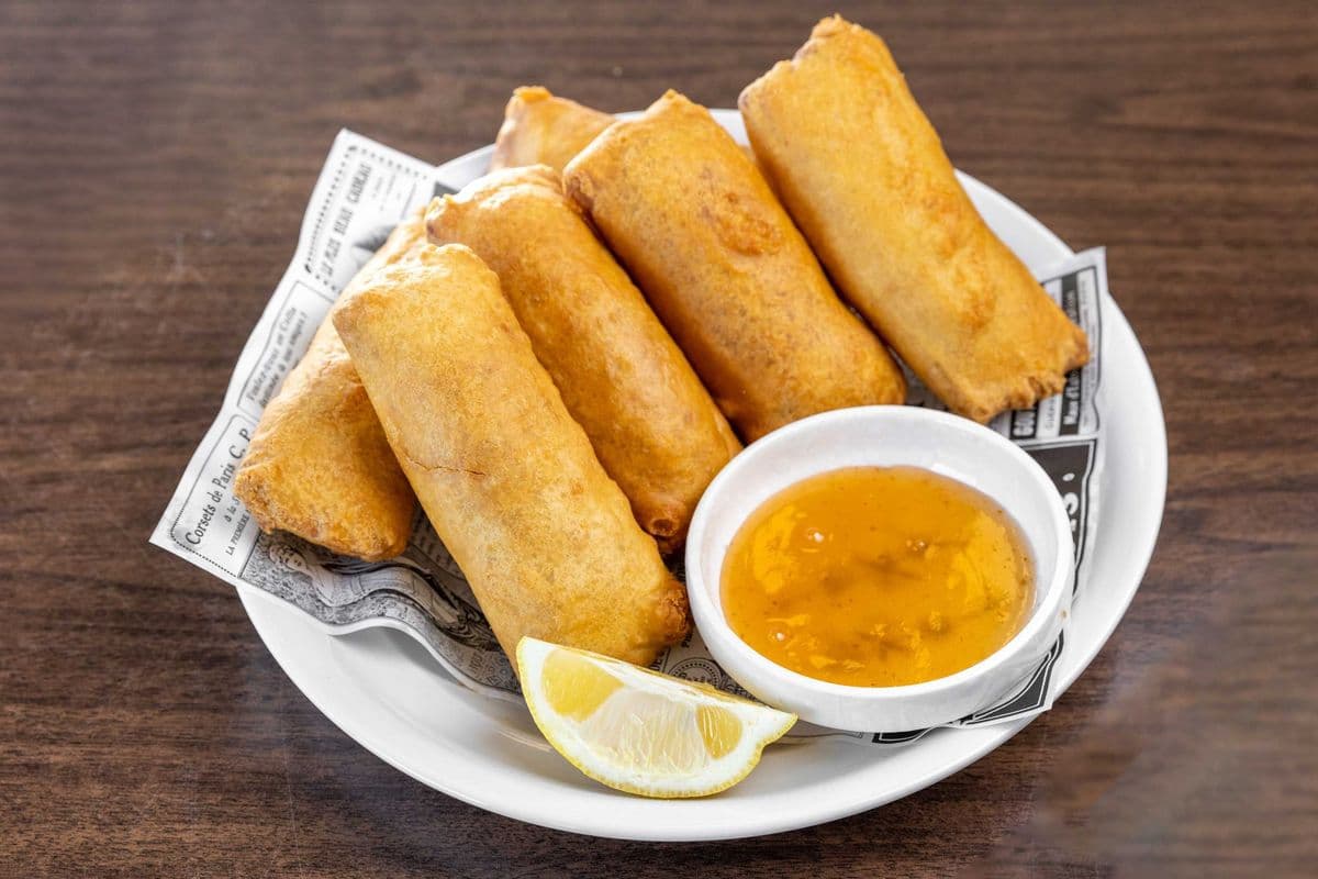 Egg Roll (6 pcs)