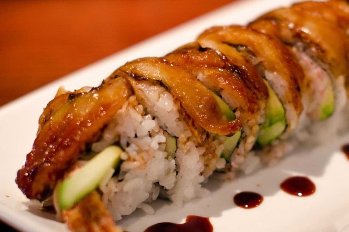 Black Dragon Roll (8 pcs)