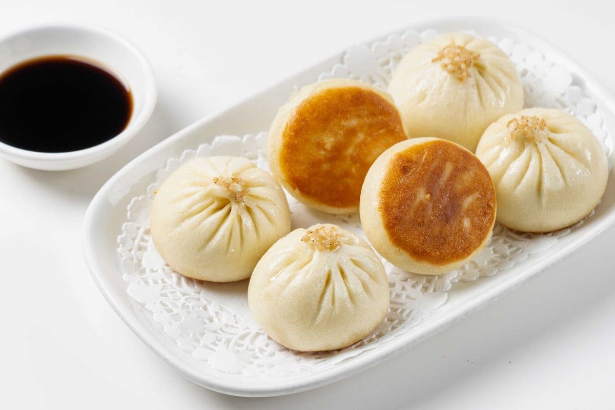 019. Pan-Fried Pork Bun 生煎包 (6 pcs)
