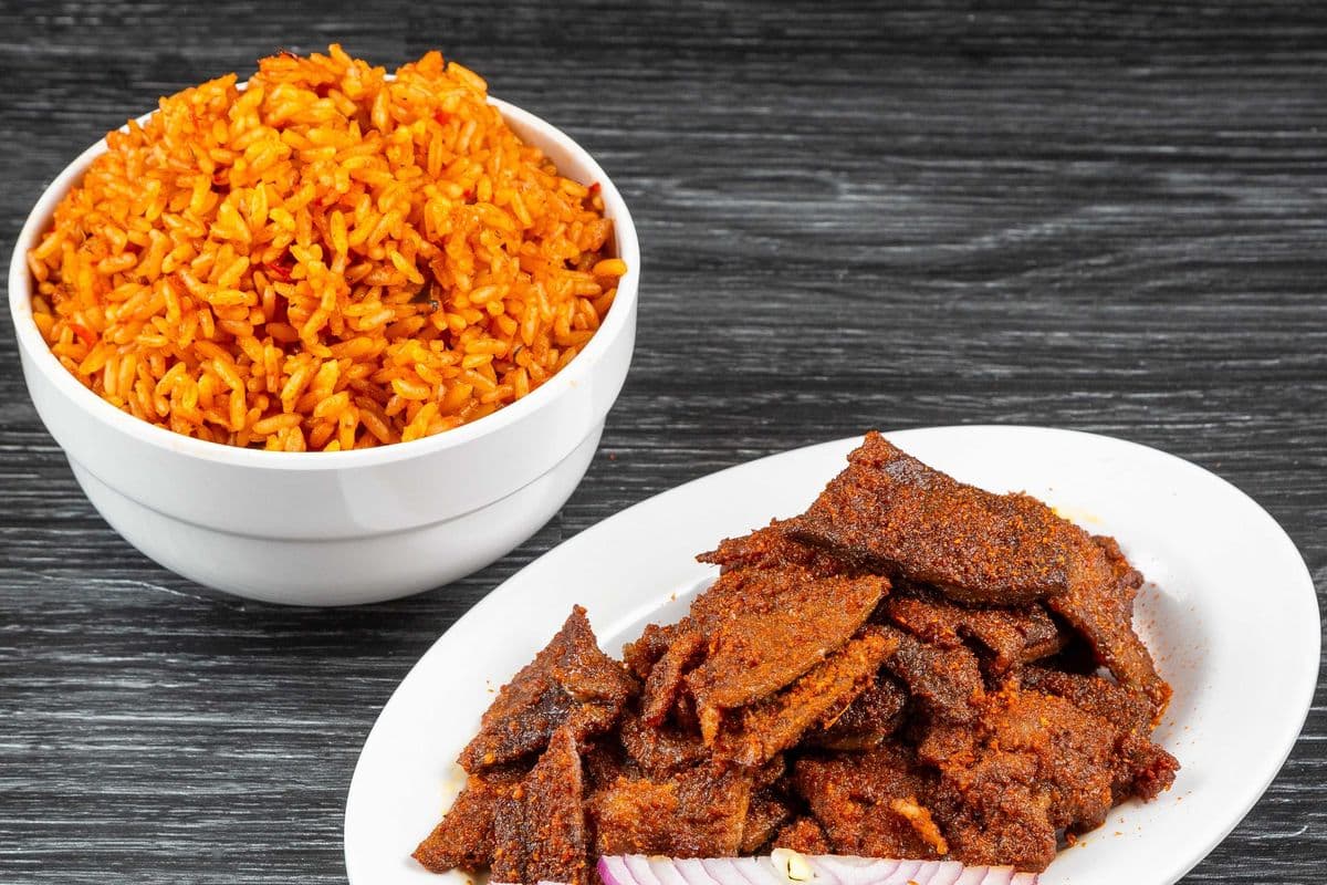 Beef Suya (150g) + Nigerian Jollof Rice (NON SMOKY) Combo