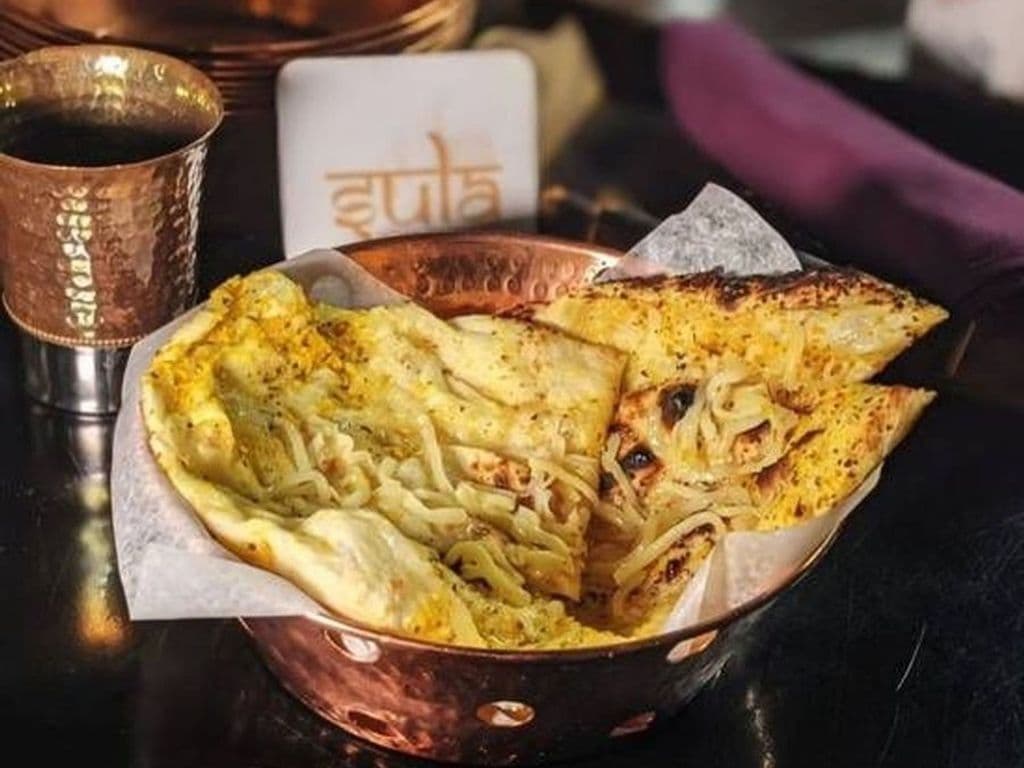 Garlic & Cheese Naan