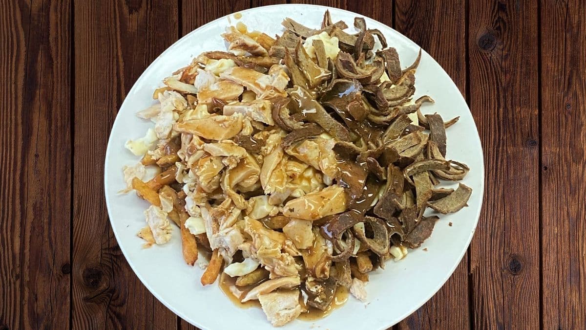 Grande poutine mixte / Large Mixed Poutine