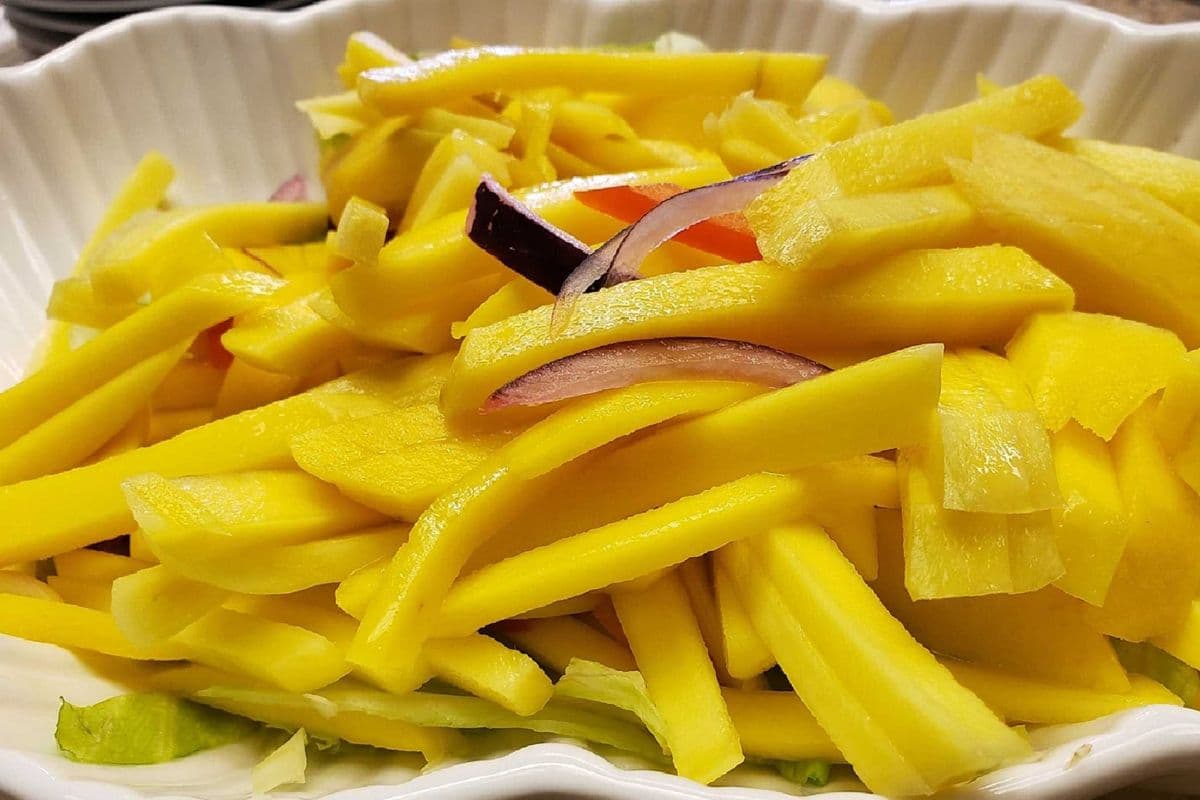 SL1. Mango Salad