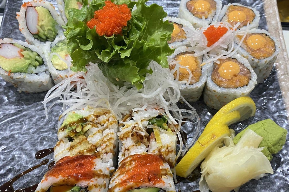Assorted Rolls(16 Pieces)
