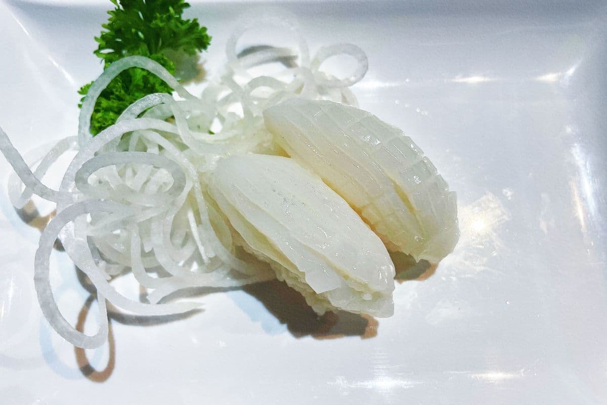 Cuttlefish (Ika) Sushi (2 pcs)