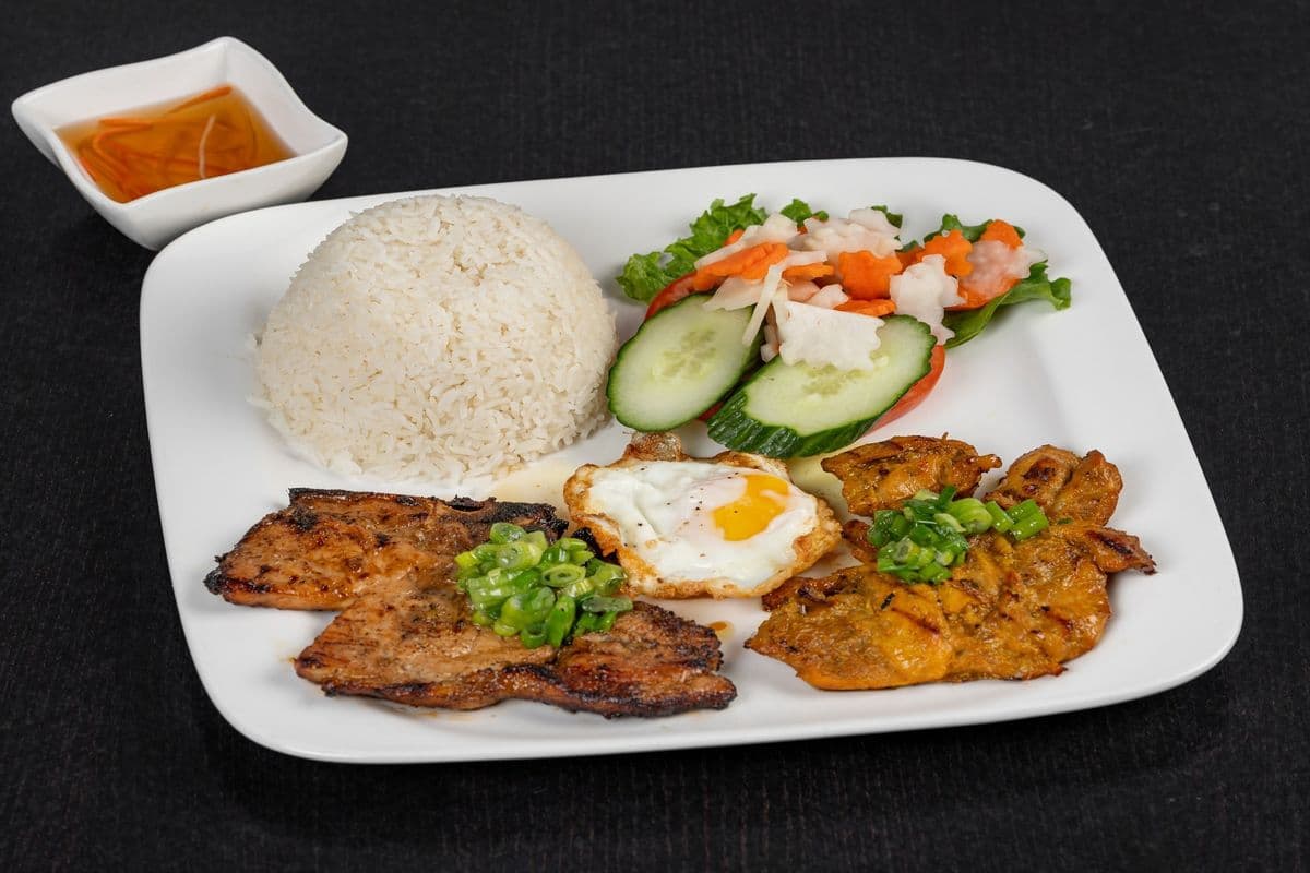 C5. Grilled Pork Chop, Chicken, and Fried Egg with Rice / Cơm Sườn, Gà, Ốp La