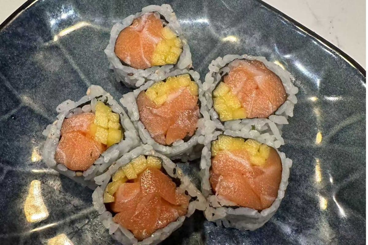 Salmon Mango Roll