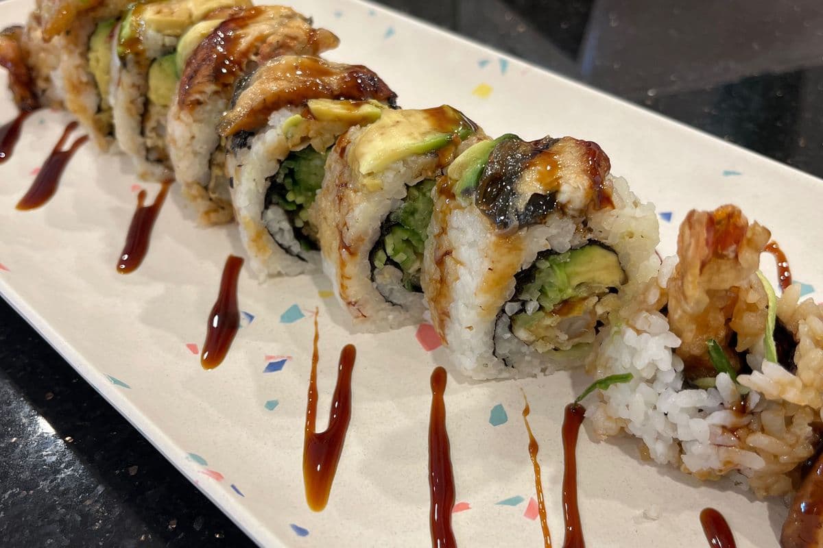 H03. Black Dragon Roll (8 pcs)