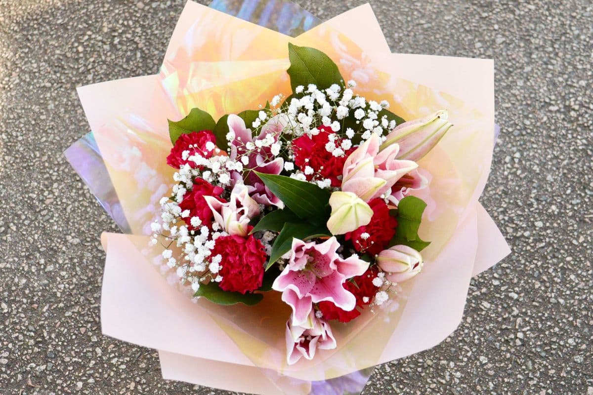 M5. Mother's Day Special - Lily + Carnation Combo