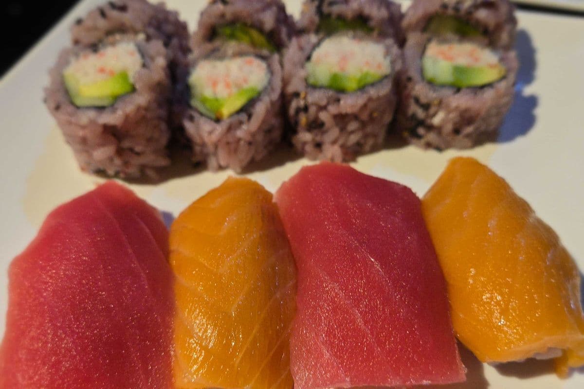 6. California Roll (8 pcs)+Salmon Nigiri (2 pcs)+Tuna (2 pcs)+ Miso Soup