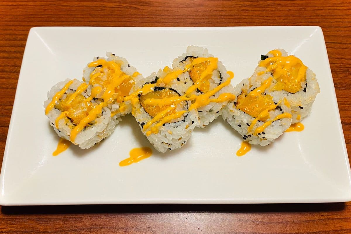 Spicy Chopped Scallop Roll