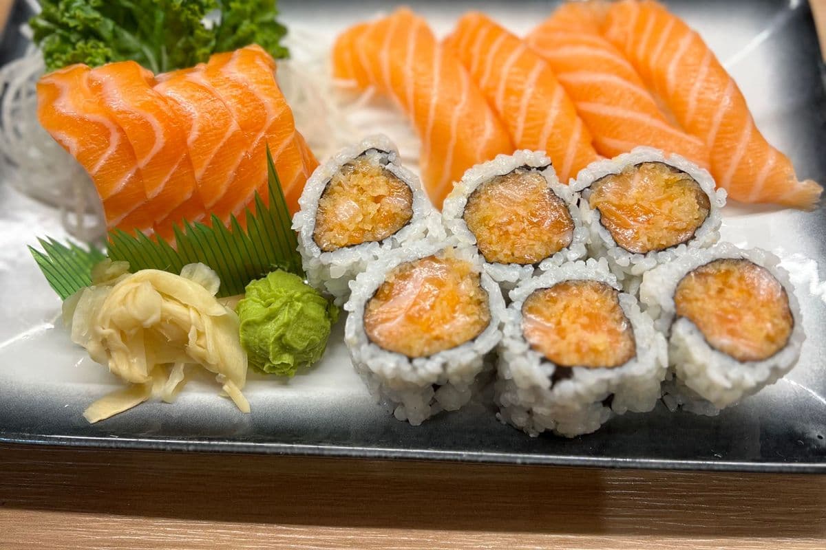 64. Salmon Lover (14pcs)