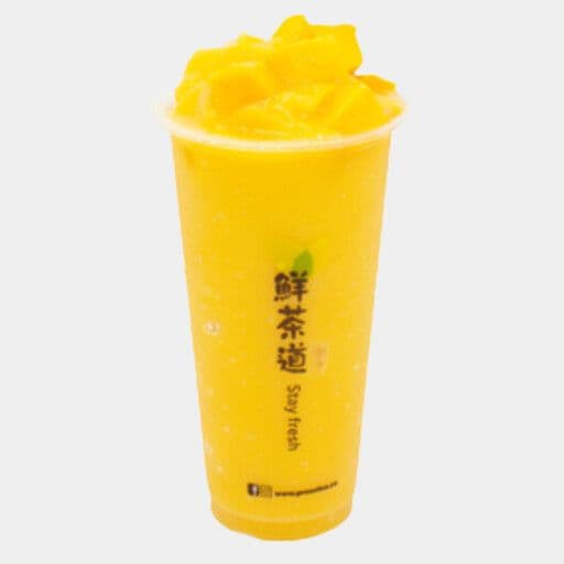 Fresh Mango Yogurt Slush / Frappé glacé au yogourt et mangue fraîche