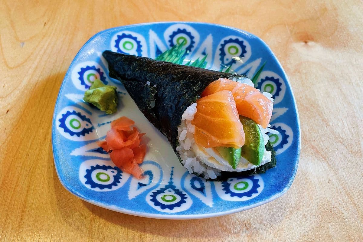 Philadelphia Hand Roll (1 pc)