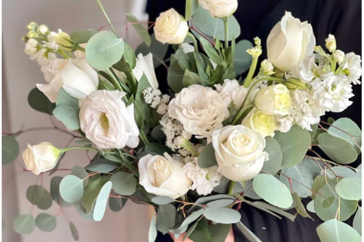Sincerity Bouquet (Medium)