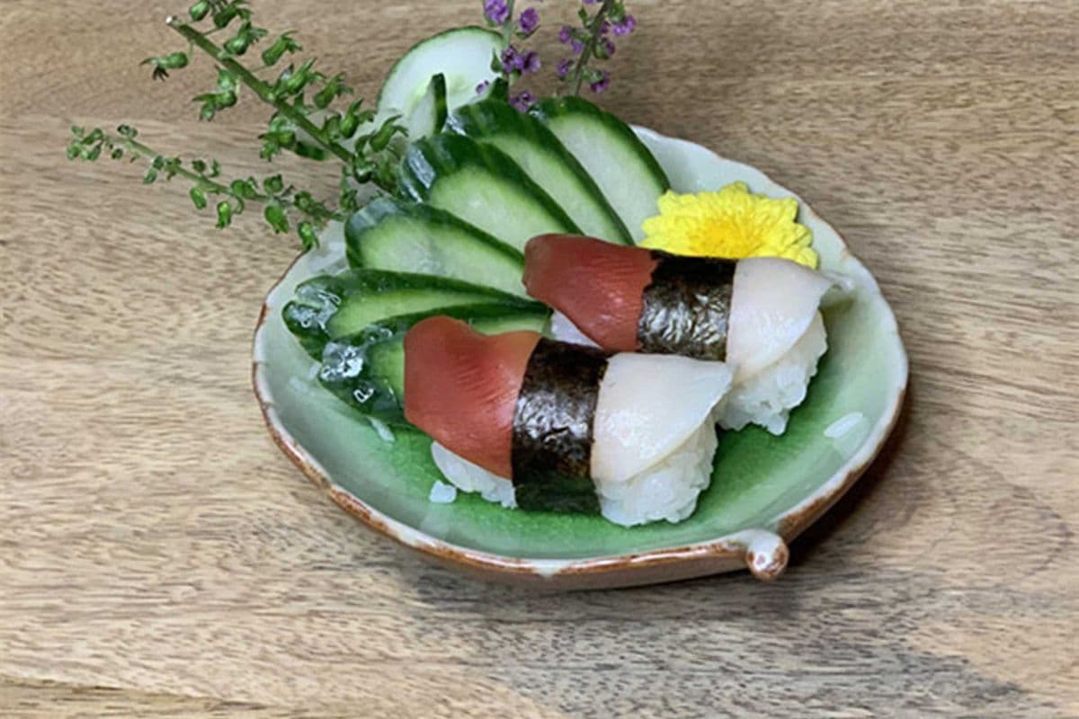 006 Surf Clam (1 pc)