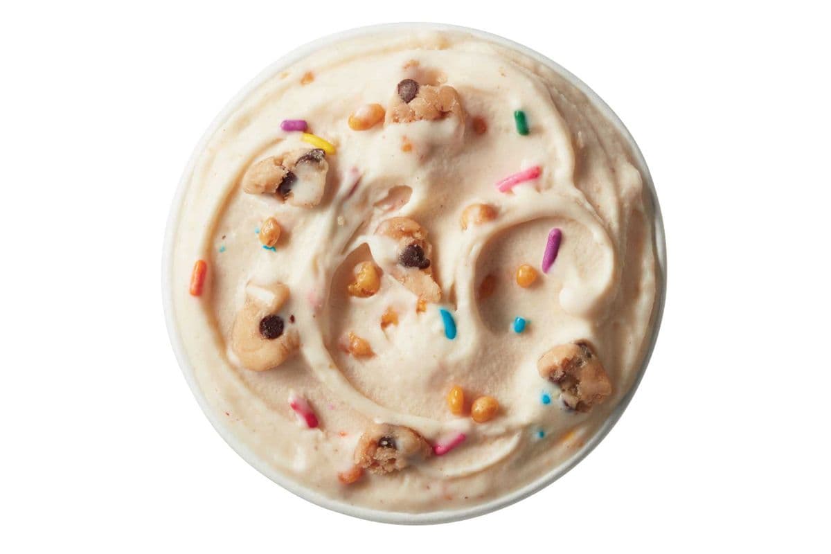 Dessert Blizzard® Pâte à biscuits et beurre d’arachides en fête / Peanut Butter Cookie Dough Party Blizzard® Treat