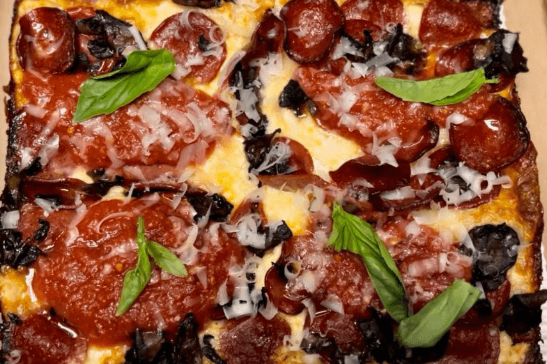 Small Halal Pepperoni Pizza