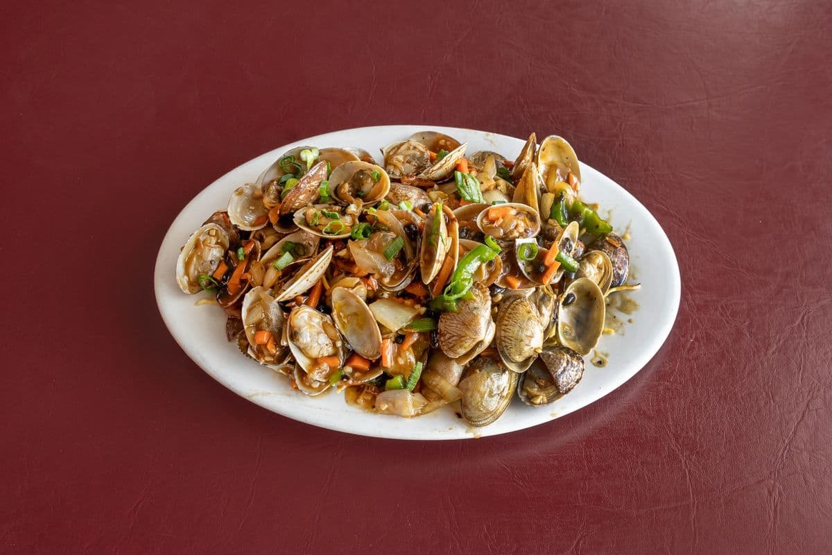 105. Clams with Black Bean Sauce