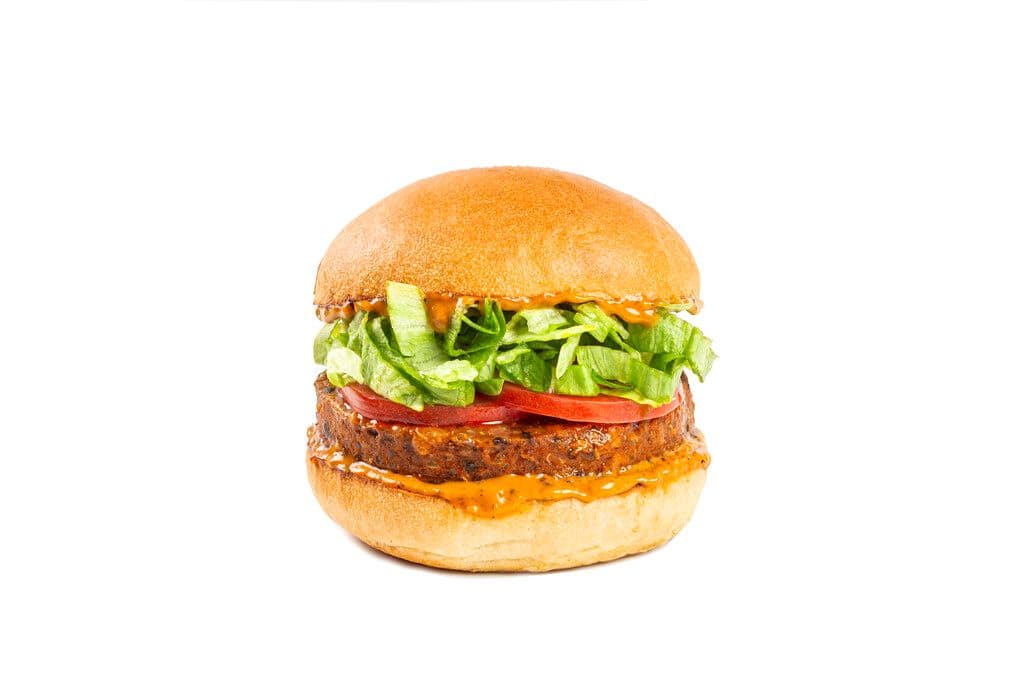 Spicy Black Bean Burger / Burger aux haricots noirs épicé