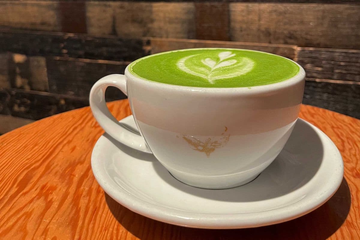 Regular Matcha Latte (12oz)